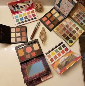 Eyeshadow palette
